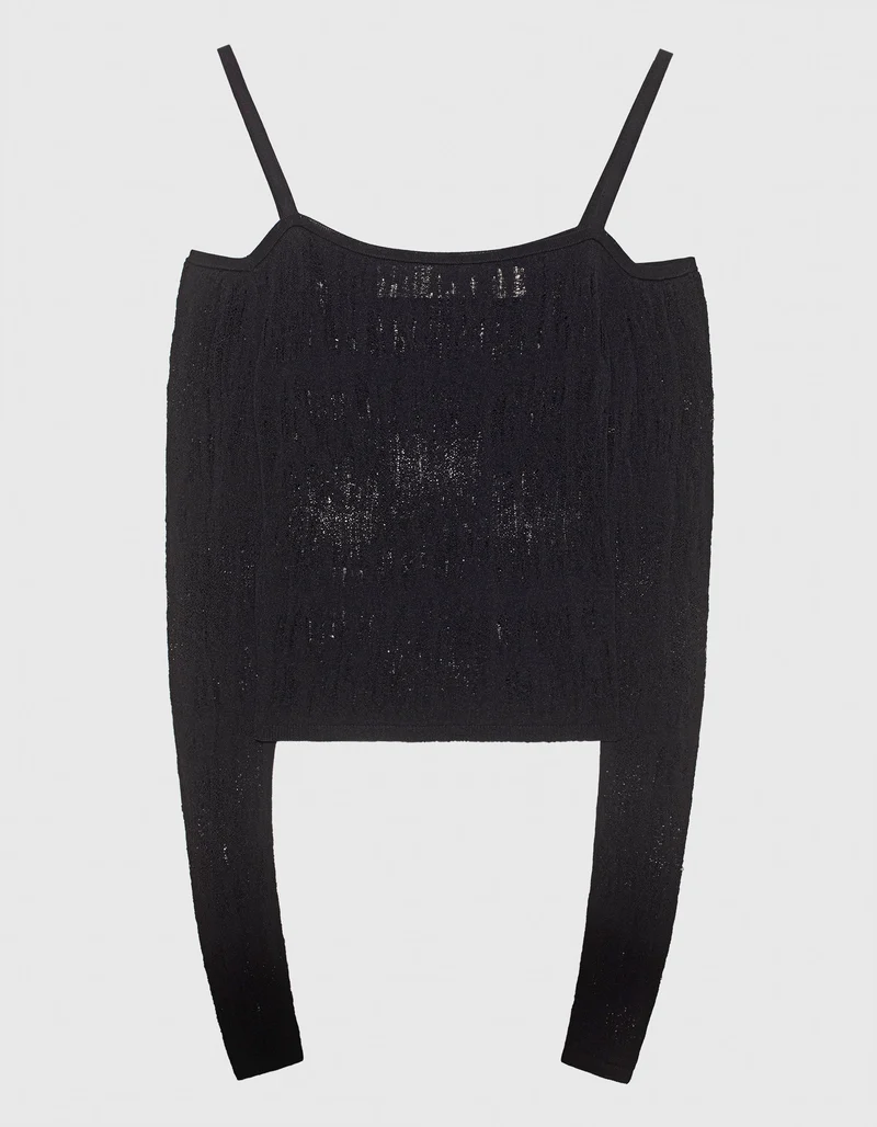 Off-Shoulder Longsleeve