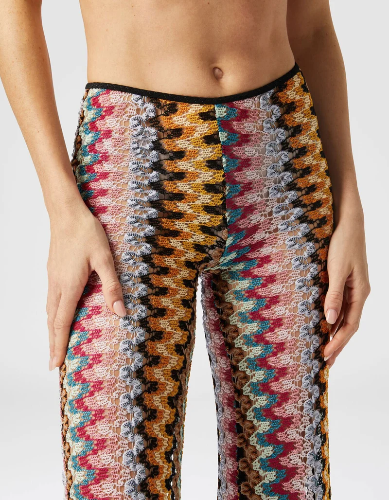 Ausgestellte Low-Waist Hose aus Lamé-Viskose-Spitze