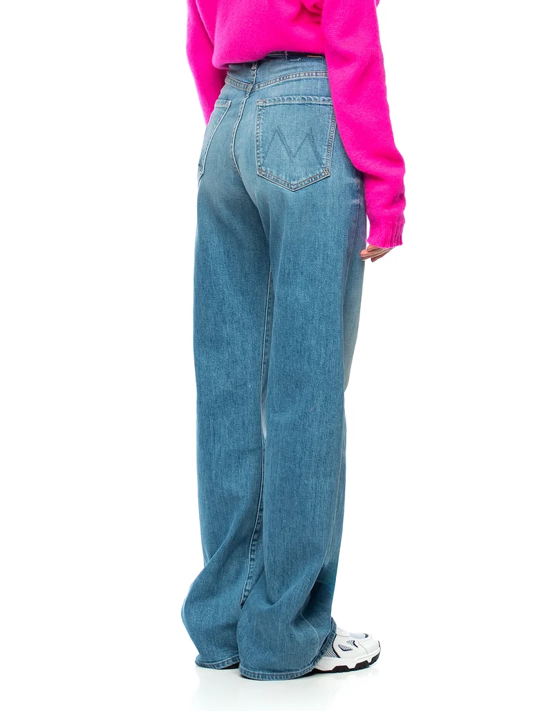 Wide-Leg Jeans