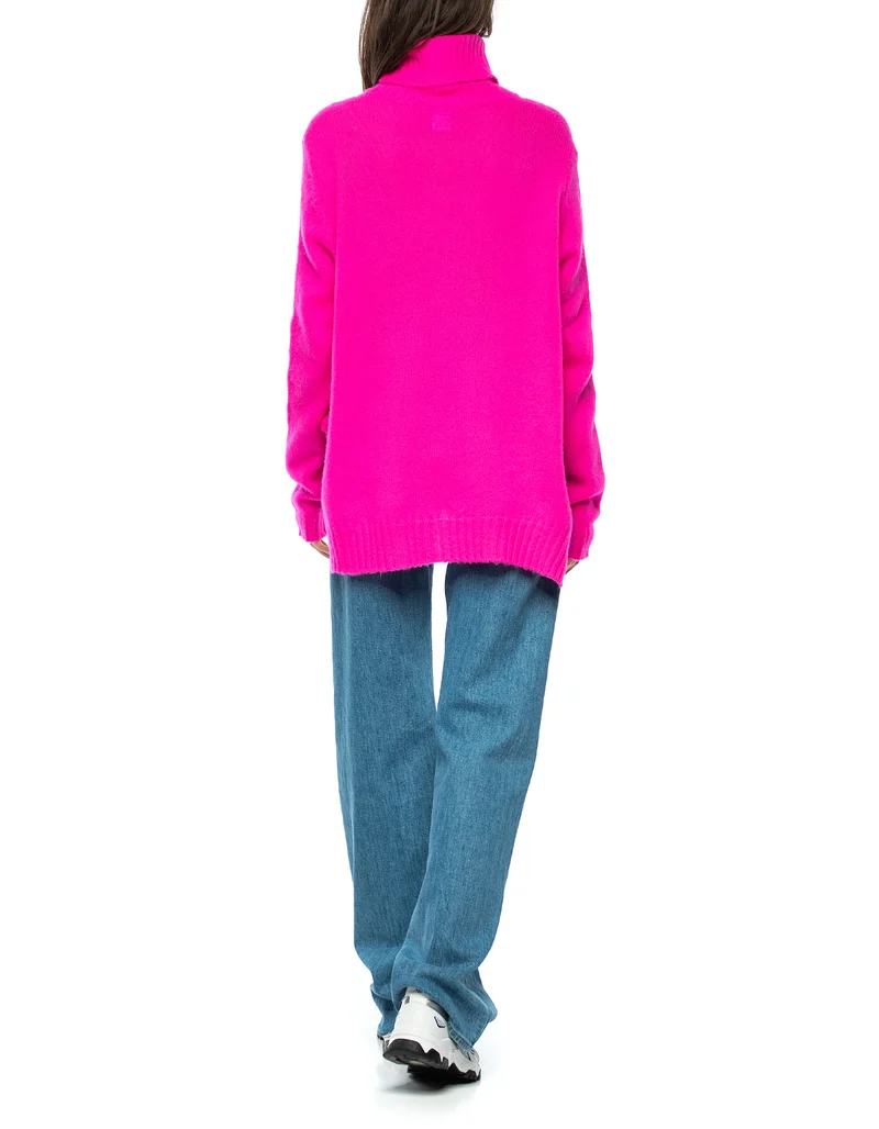 Wide-Leg Jeans