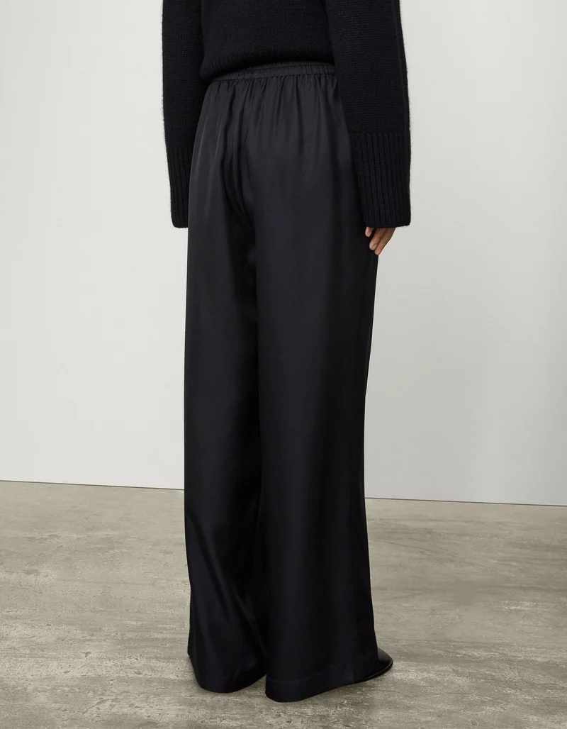 Wide-Leg Seiden-Hose