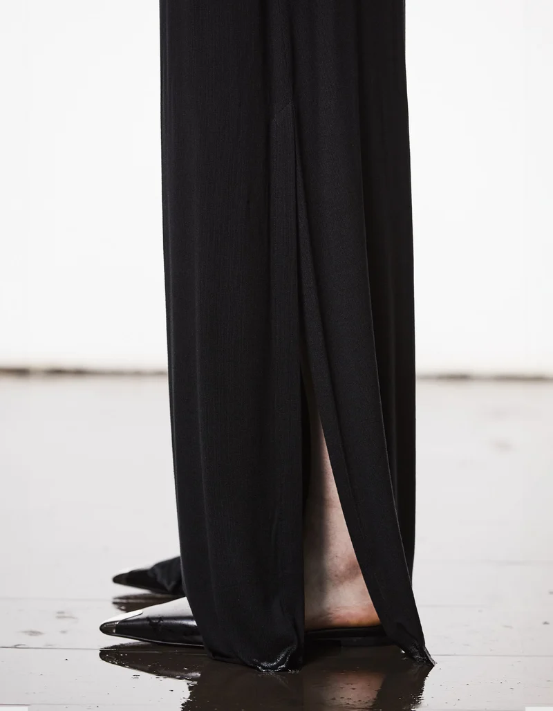 Wide-Leg Hose