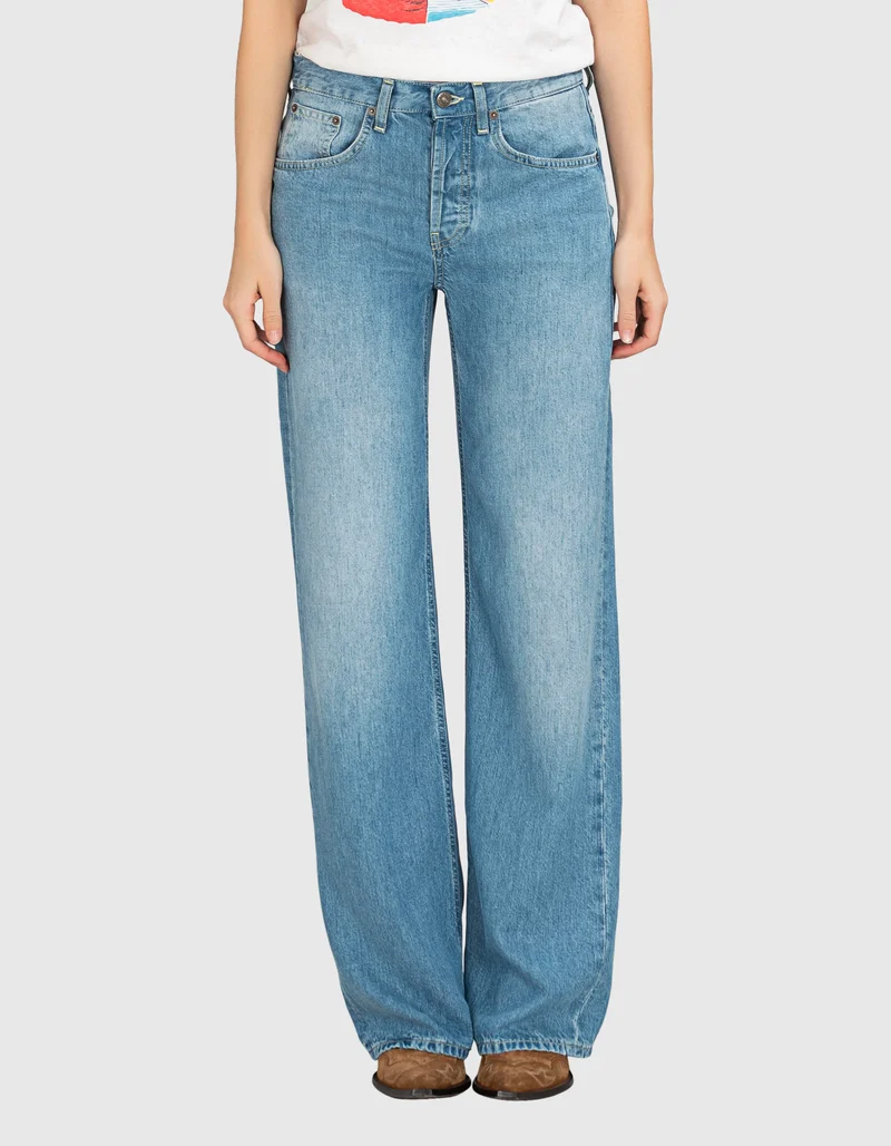 Wide-Leg Jeans
