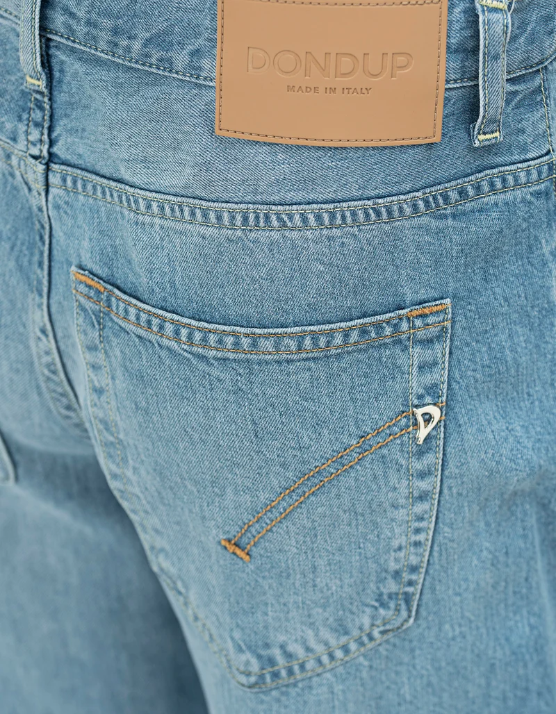 Wide-Leg Jeans