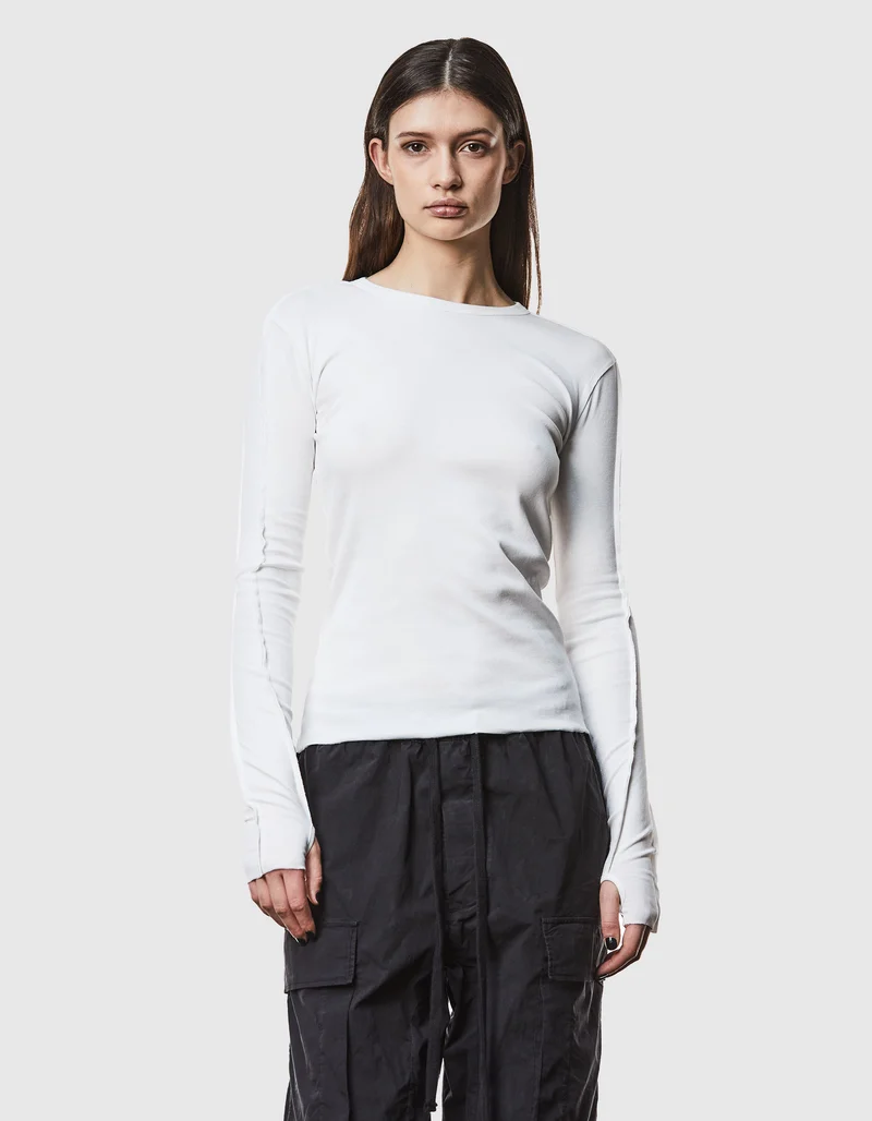 Geripptes Longsleeve mit Rundhalsausschnitt