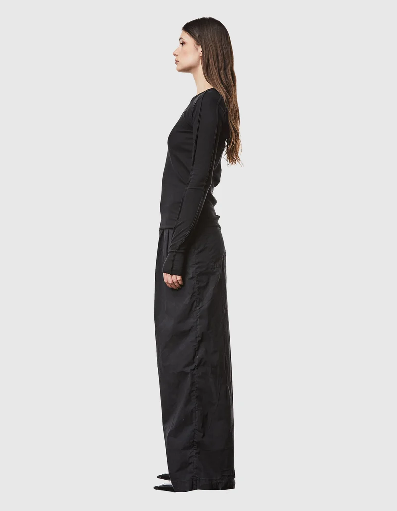 Geripptes Longsleeve mit Rundhalsausschnitt