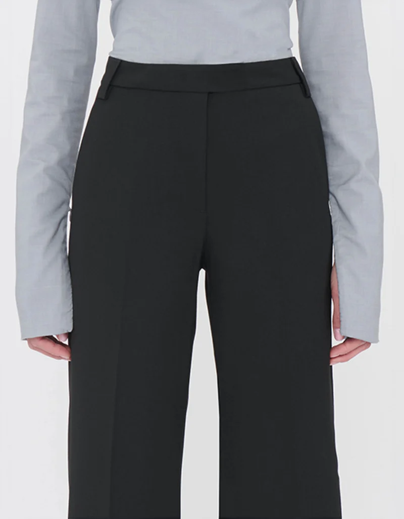 Straight-Leg Chino Hose