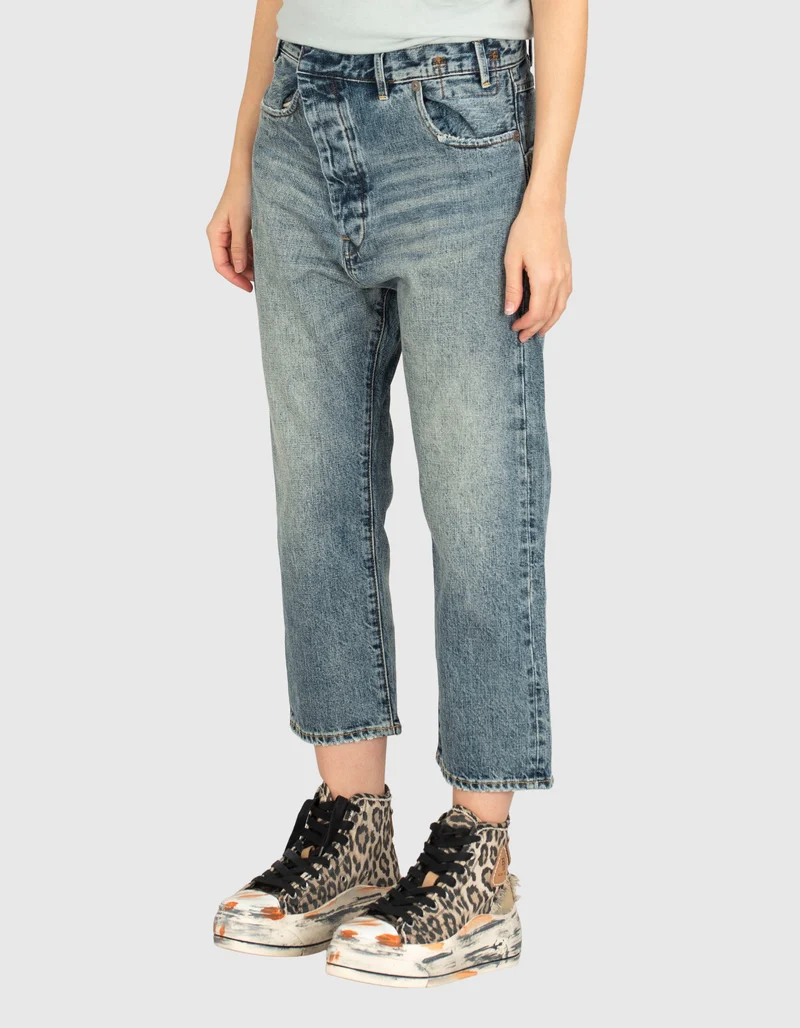 Washed-Out Jeans mit asymmetrischem Bund