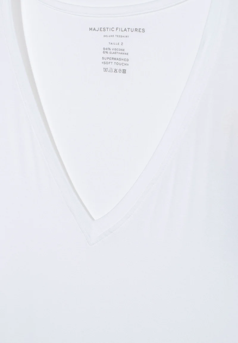 T-Shirt mit V-Ausschnitt