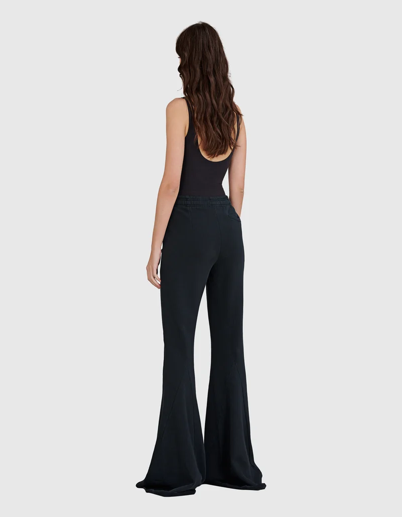 Flared-Leg Jogginghose