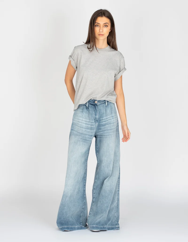 Wide-Leg Bundfalten-Jeans