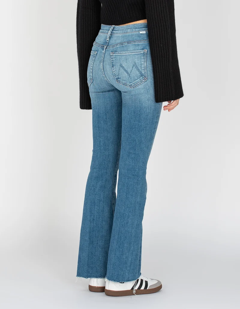 Kick-Flare Jeans mit offenem Saum