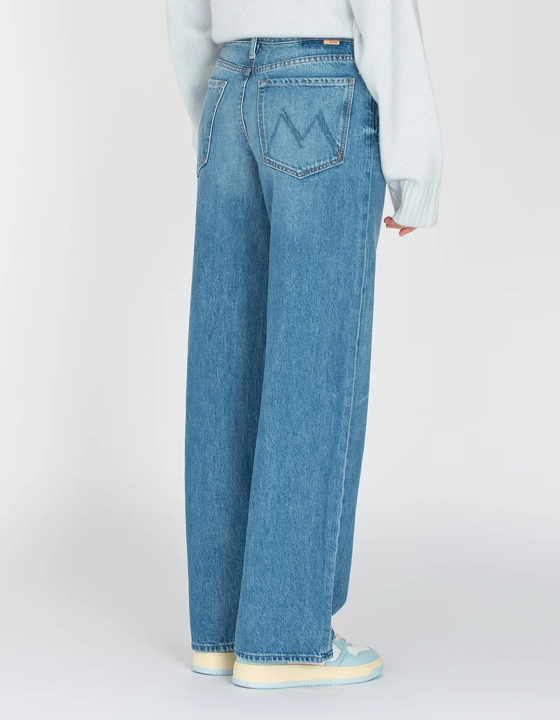 Low-Waist Wide-Leg Jeans