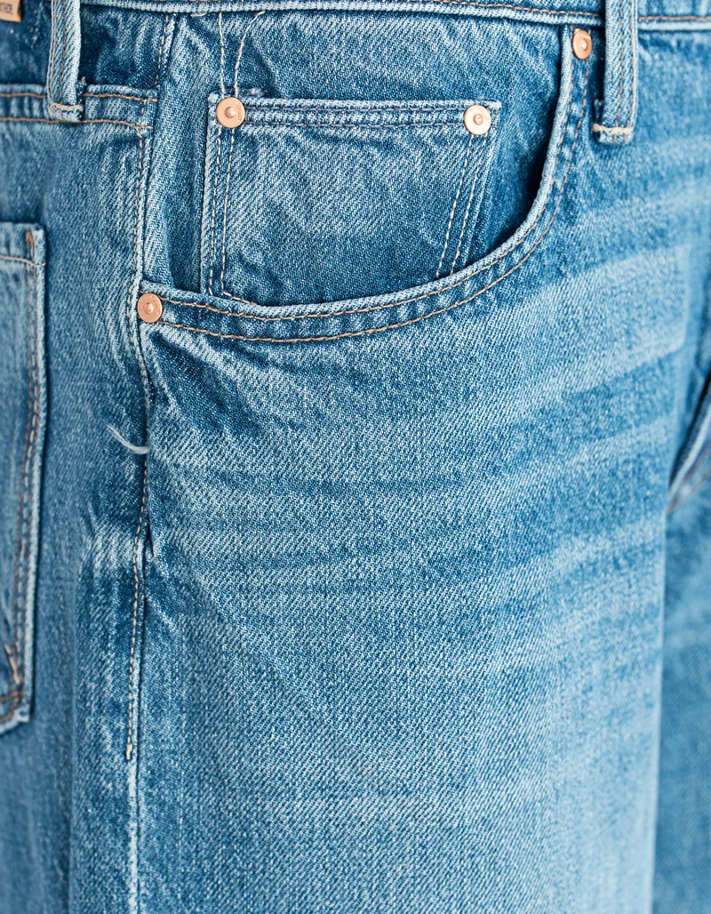 Low-Waist Wide-Leg Jeans