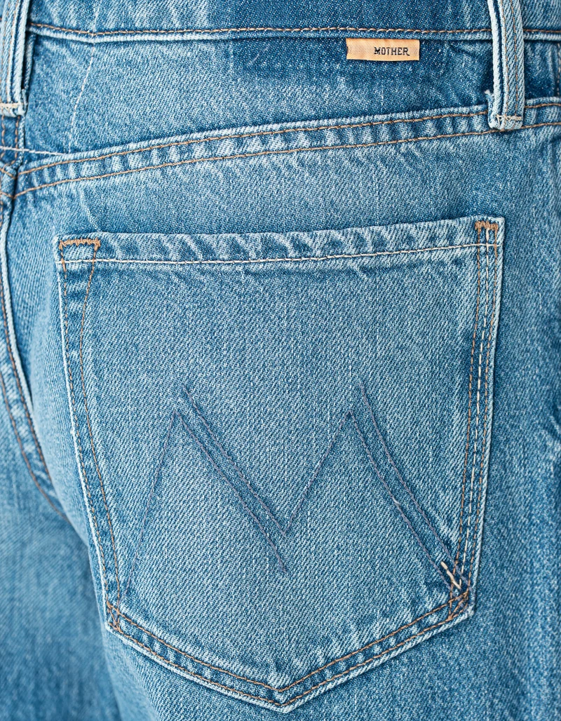 Low-Waist Wide-Leg Jeans