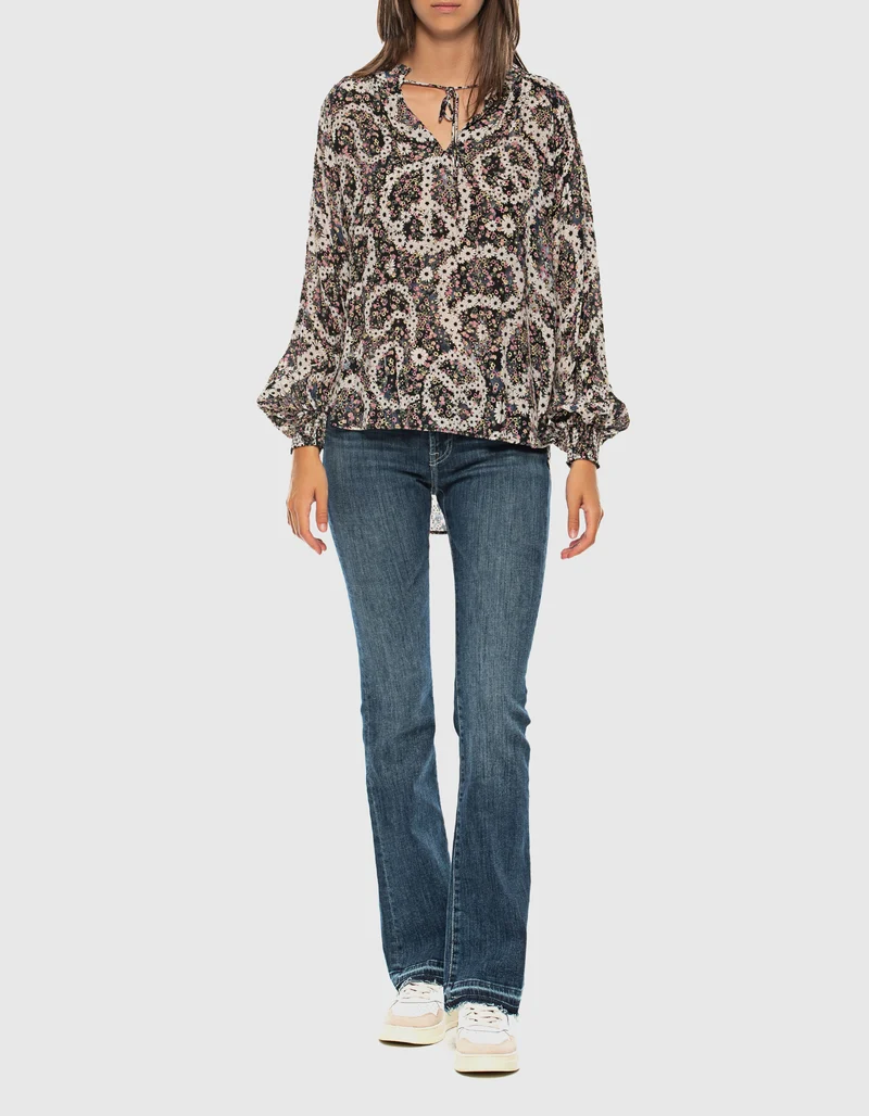 Washed-Out Bootcut-Jeans