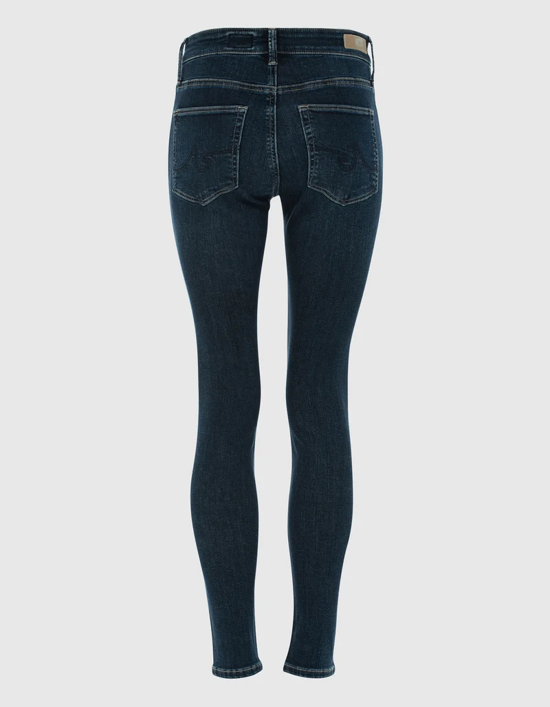 Straight-Leg-Jeans