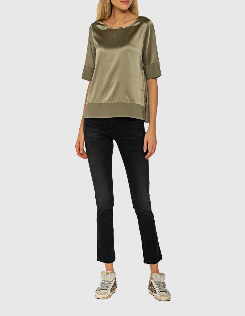 Mid-Waist Straight-Leg Jeans Cora