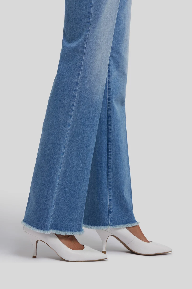 Ava Flared Jeans | Vendome Water