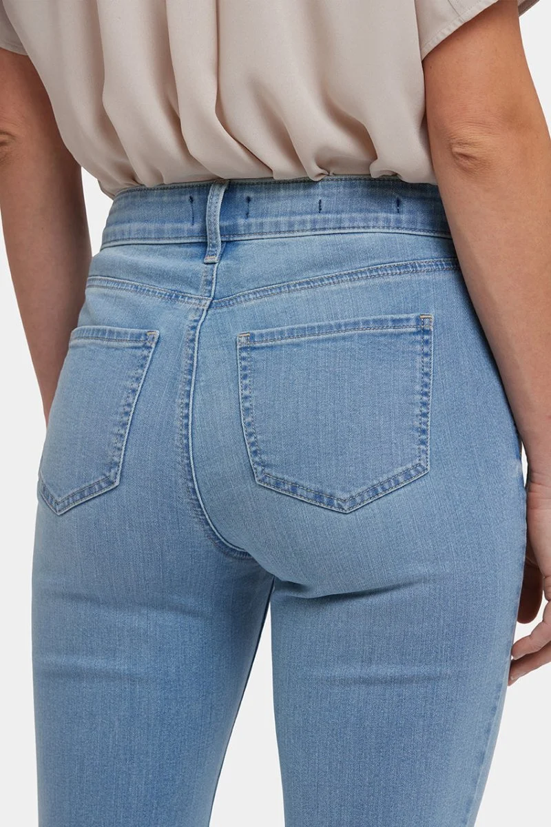 Marilyn Straight Jeans | Heritage Glow