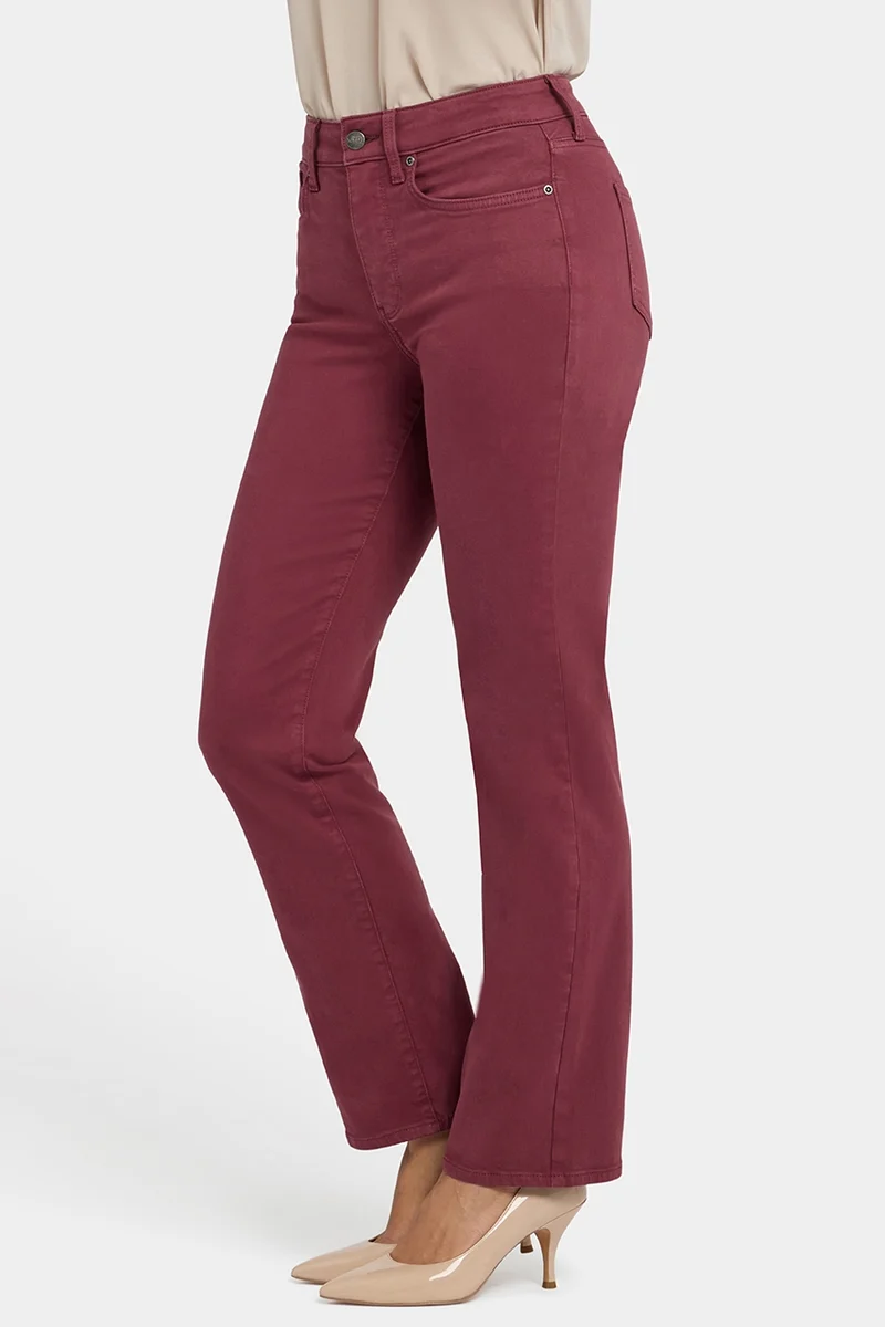 Marilyn Straight Jeans | True Burgundy