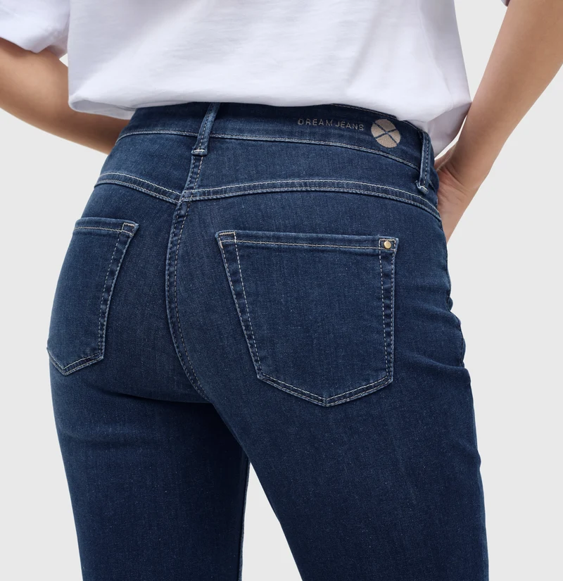 DREAM CHIC