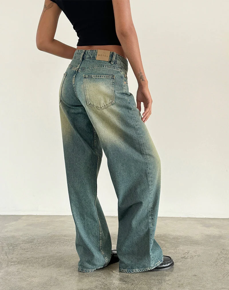 Geräumige extra weite Low Rise Jeans in Mid Used Grün