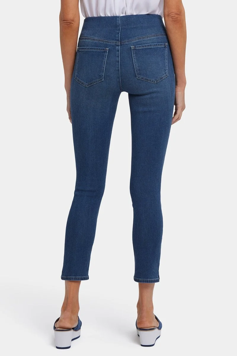 Ami Skinny Ankle Pull-On Jeans in Soft-Contour Denim™ mit Seitenschlitzen | Rio Rapids