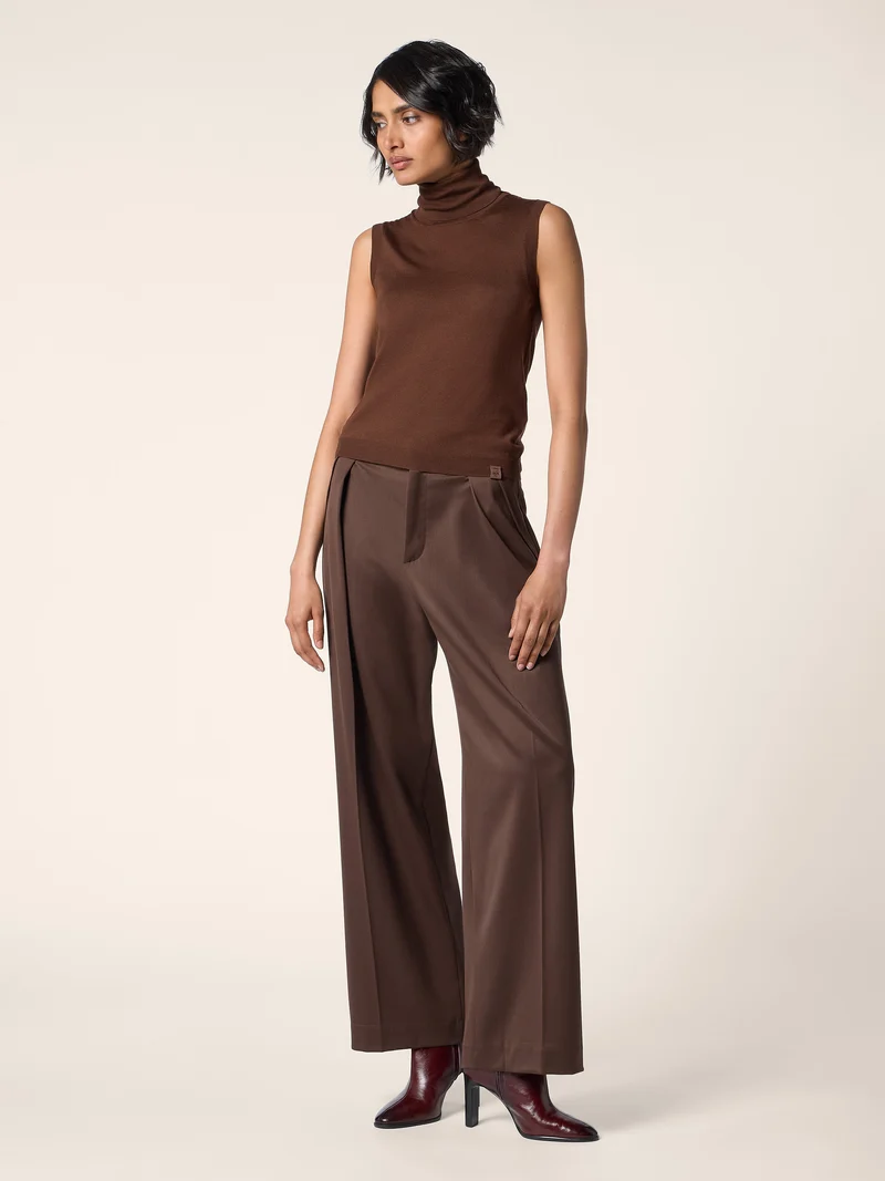 Wool Sleeveless Sweater