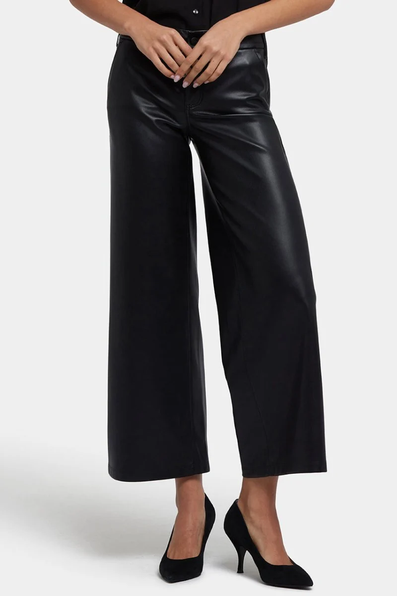 Vegan Stretch Sculpt-Her™ Leder Wide Leg Hose | Black
