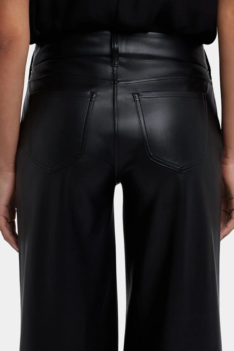 Vegan Stretch Sculpt-Her™ Leder Wide Leg Hose | Black