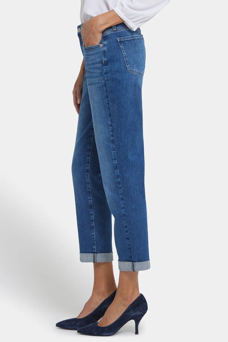Margot Girlfriend Jeans | Opera Blue