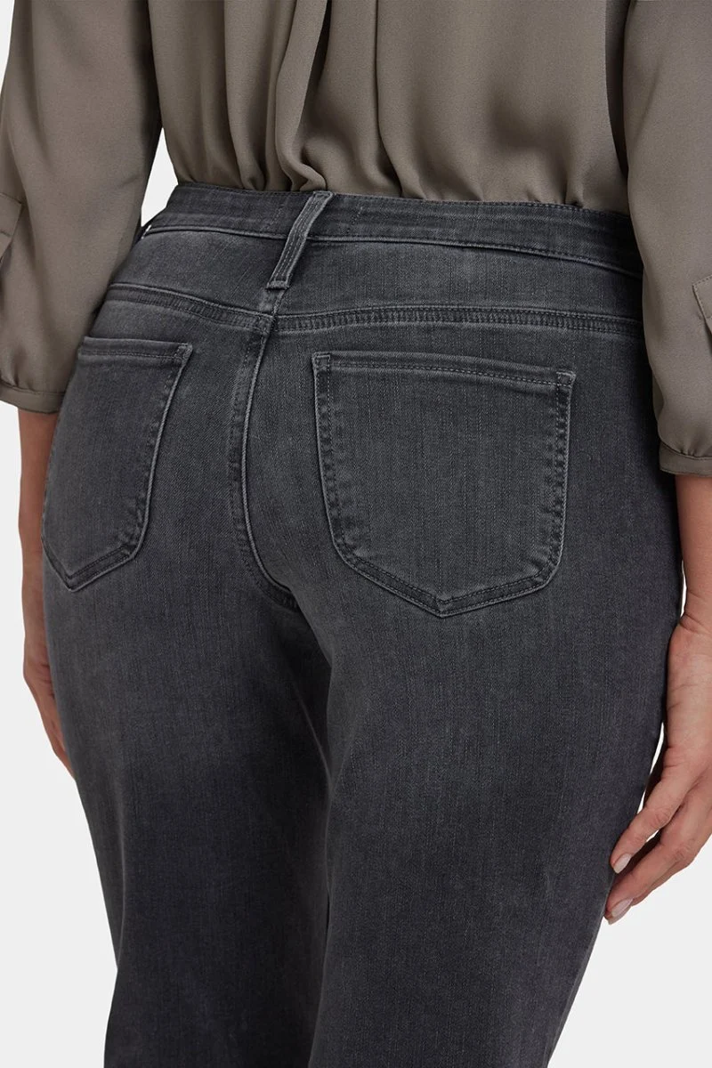 Ava Flared Jeans | Gloomy Marais