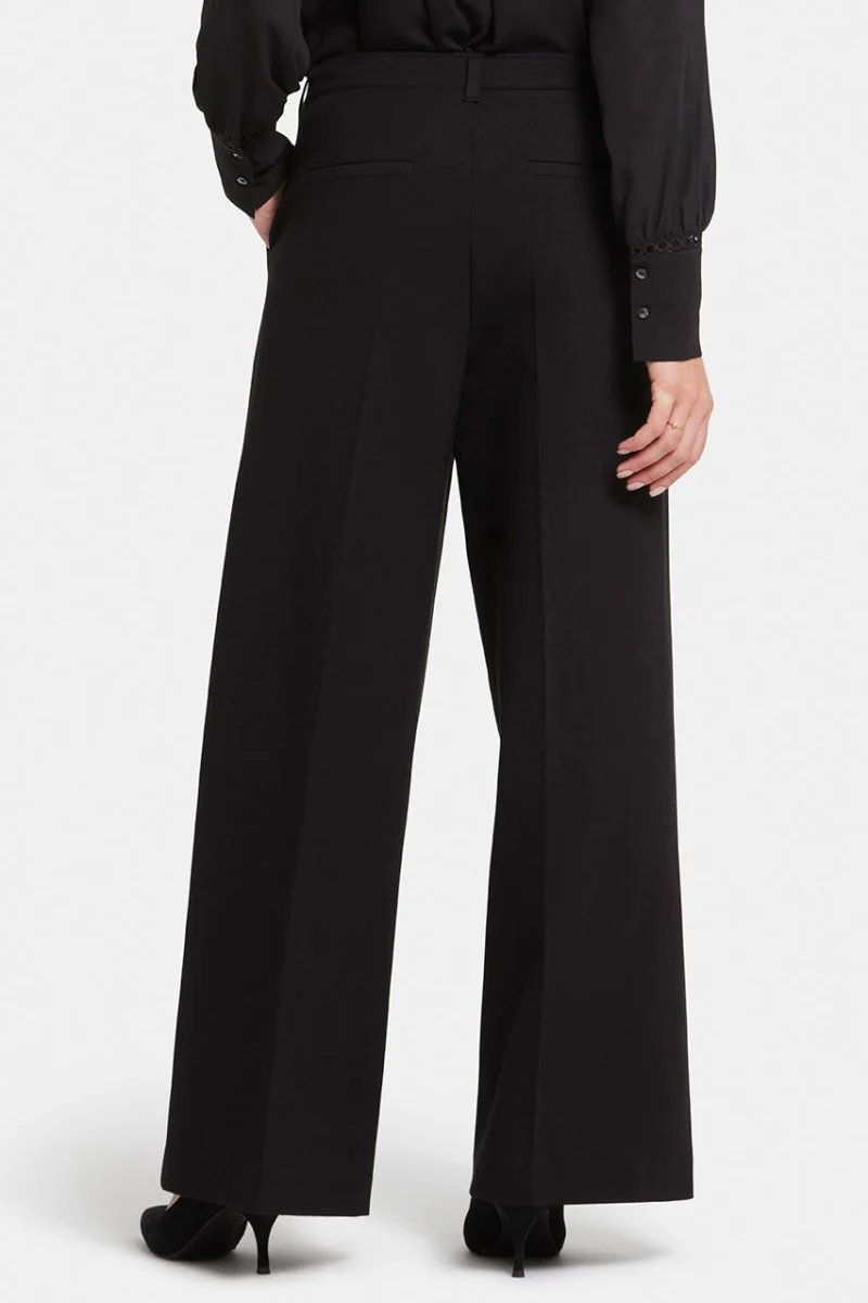 Whitney Hose aus Ponte Knit | Black