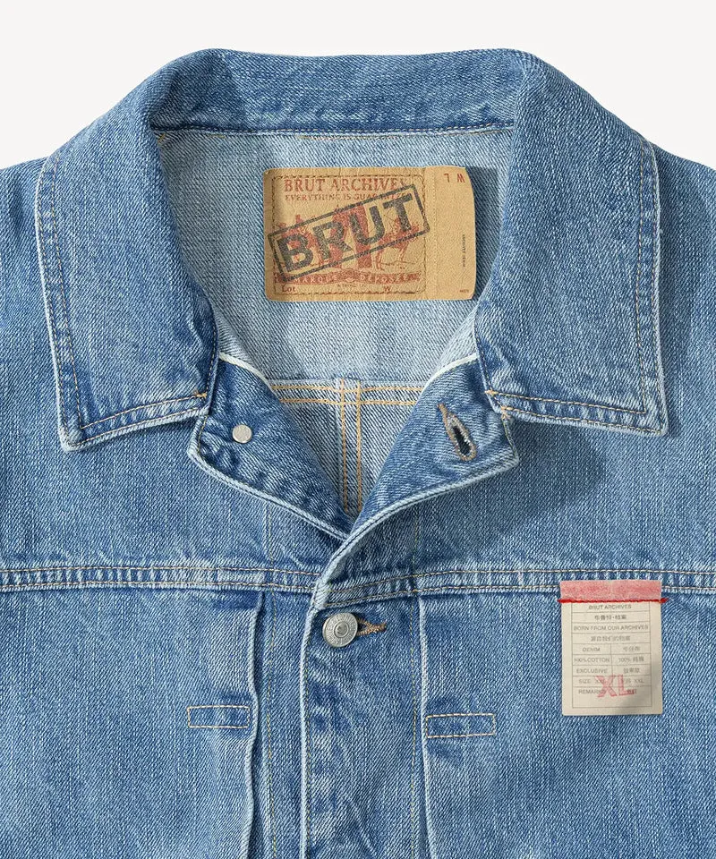THE PLEATED SELVEDGE DENIM JACKET