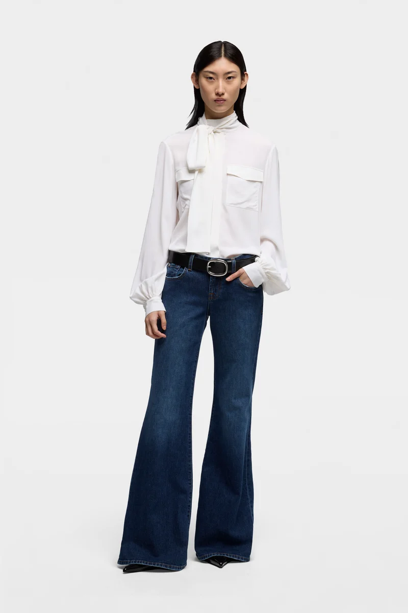LOW FLARE in Denim Indiglow