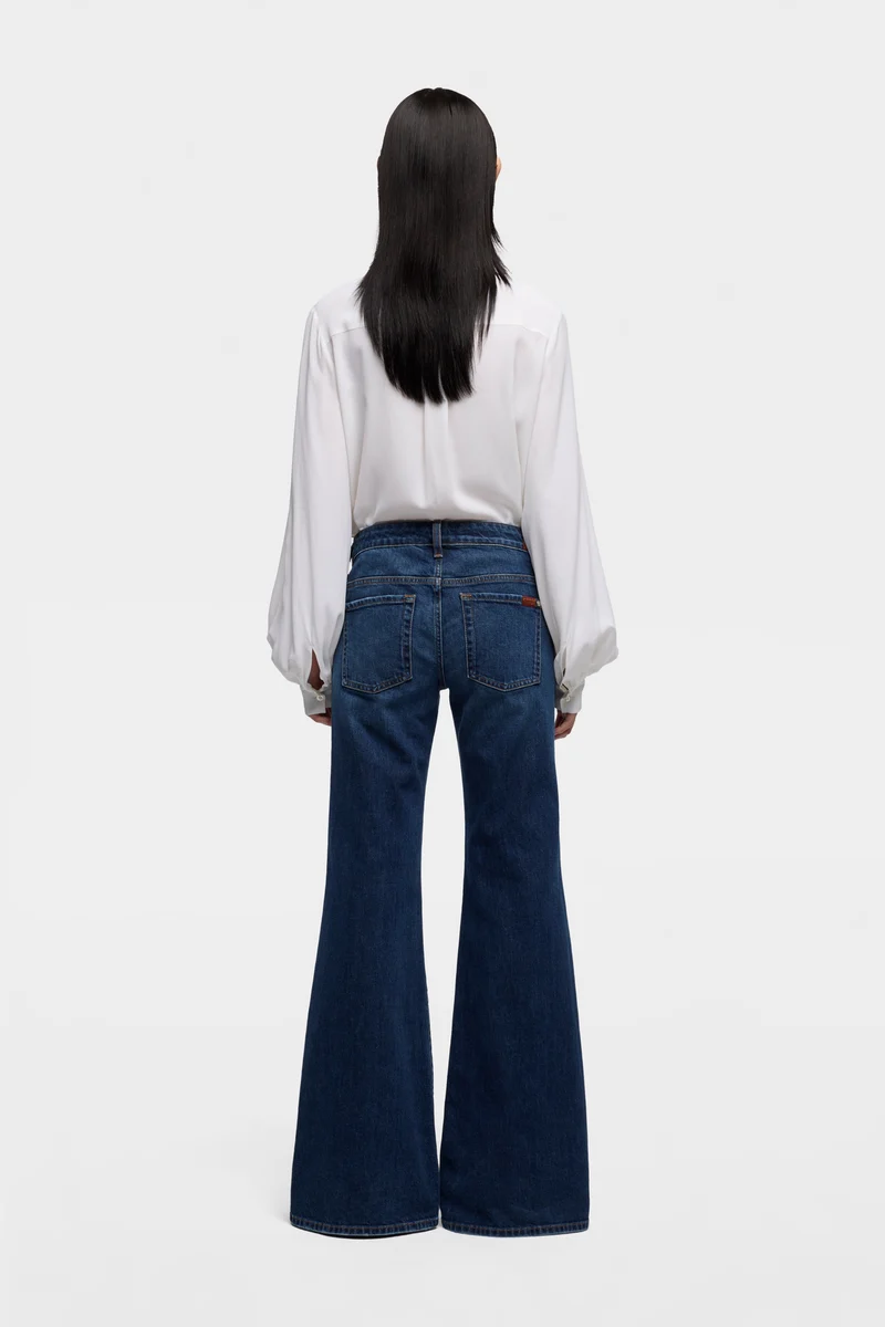 LOW FLARE in Denim Indiglow
