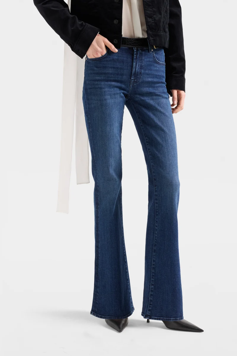 LEGGY BOOTCUT in Slim Illusion Soho Dark