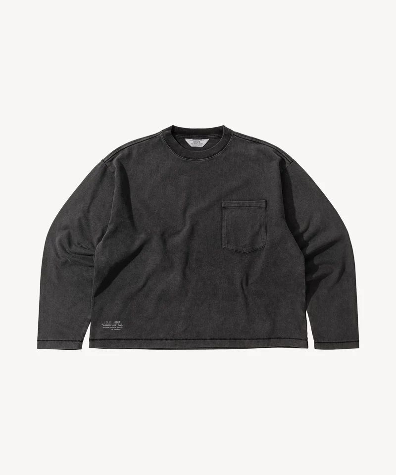 THE BEST LONG-SLEEVE POCKET TEE