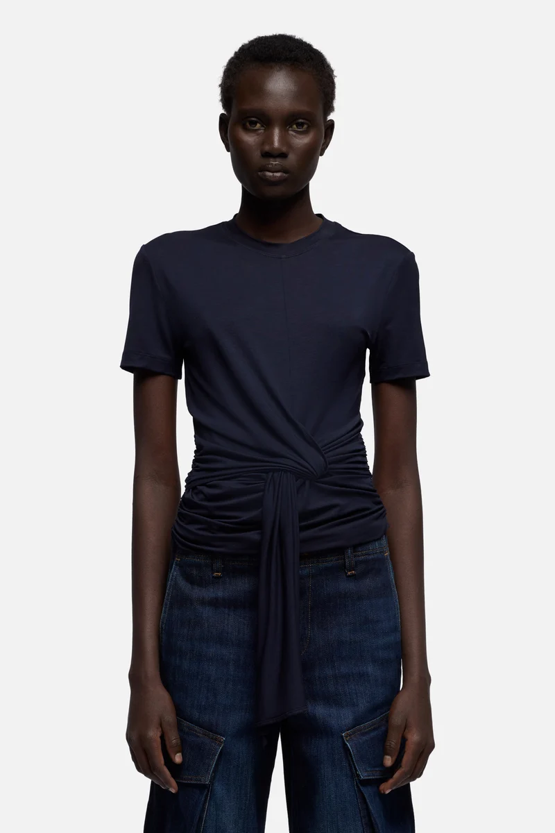FITTED TWIST TEE in Lyocell Navy