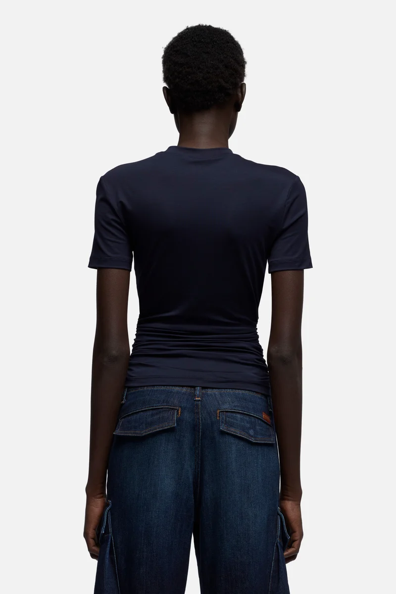 FITTED TWIST TEE in Lyocell Navy