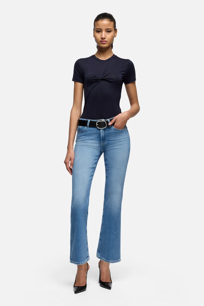 TWISTED TEE in Lyocell Navy