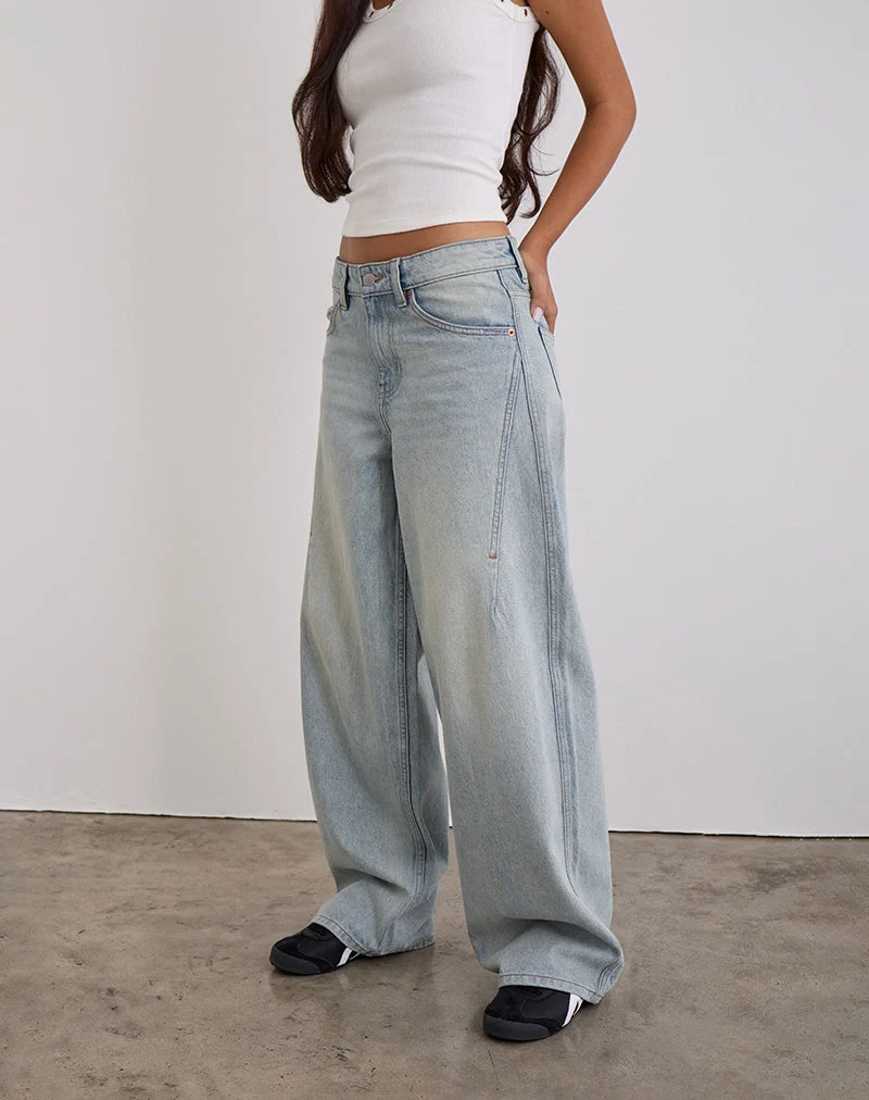 Niedrig geschnittene, geräumige Jeans in Breeze Blue Wash