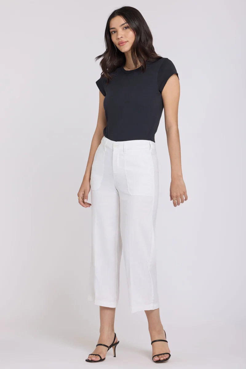 Wide Leg Cargo Capri Hosen aus Stretchleinen | Optic White