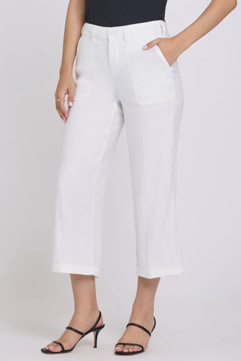Wide Leg Cargo Capri Hosen aus Stretchleinen | Optic White