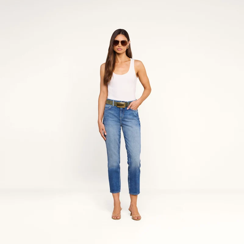 Avena Slim-Leg Jean