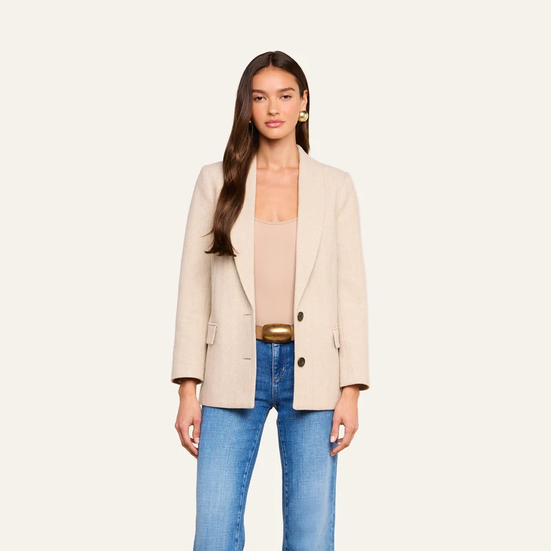 Amelie Blazer