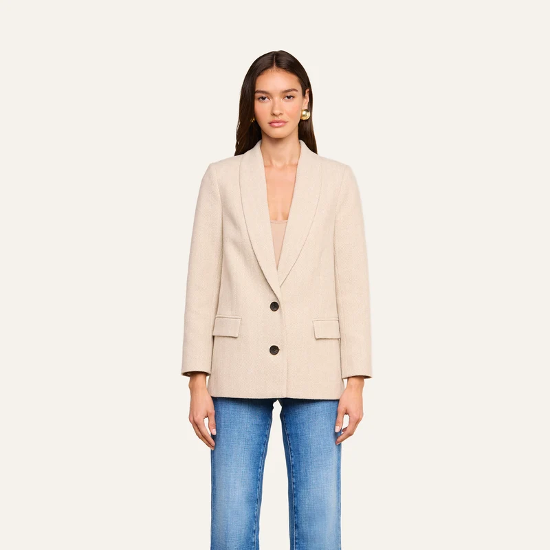 Amelie Blazer