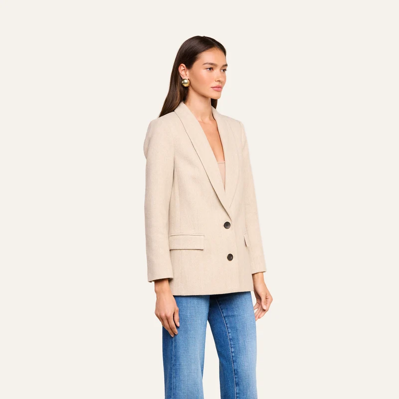 Amelie Blazer