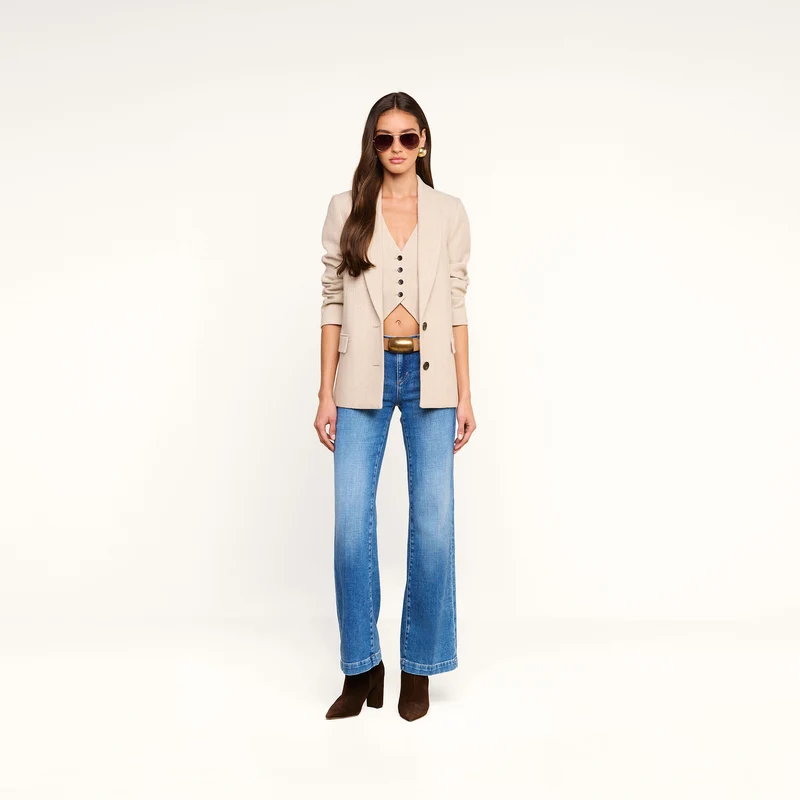Amelie Blazer